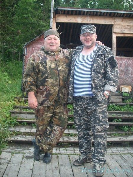 Возле столовой